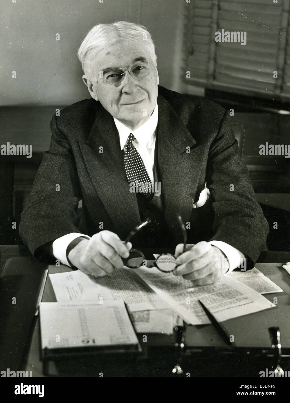 BERNARD BARUCH (1870-1965), US-amerikanischer Finanzier und Berater von US-Präsidenten Wilson und Roosevelt Stockfoto