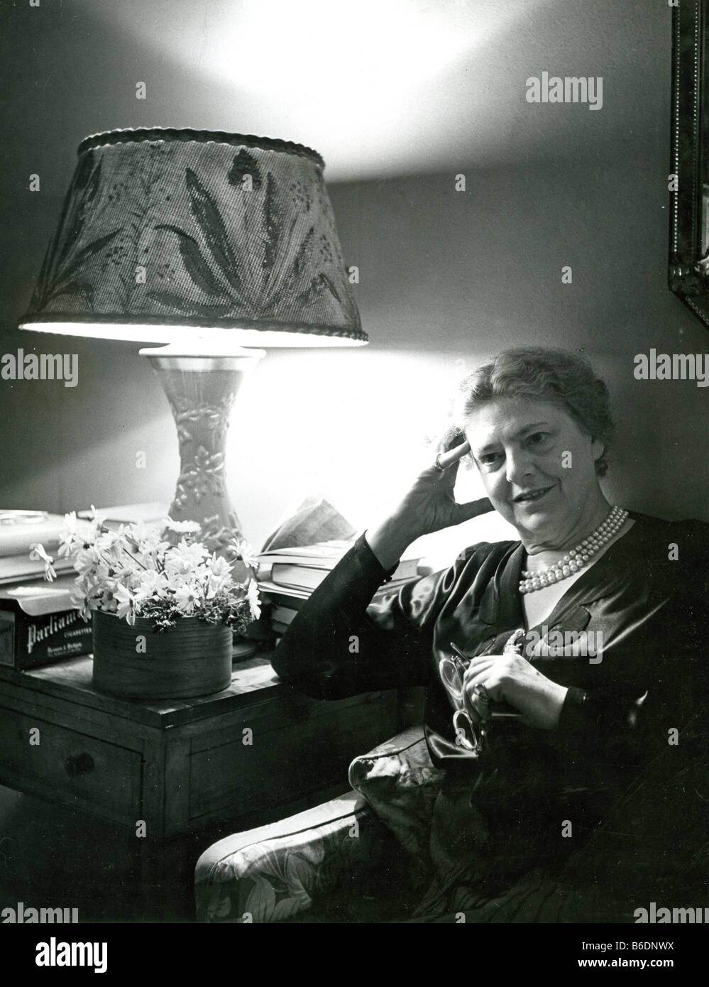 ETHEL BARRYMORE 1879-1959 USA Film- und Theaterschauspielerin hier im Jahre 1943 Stockfoto