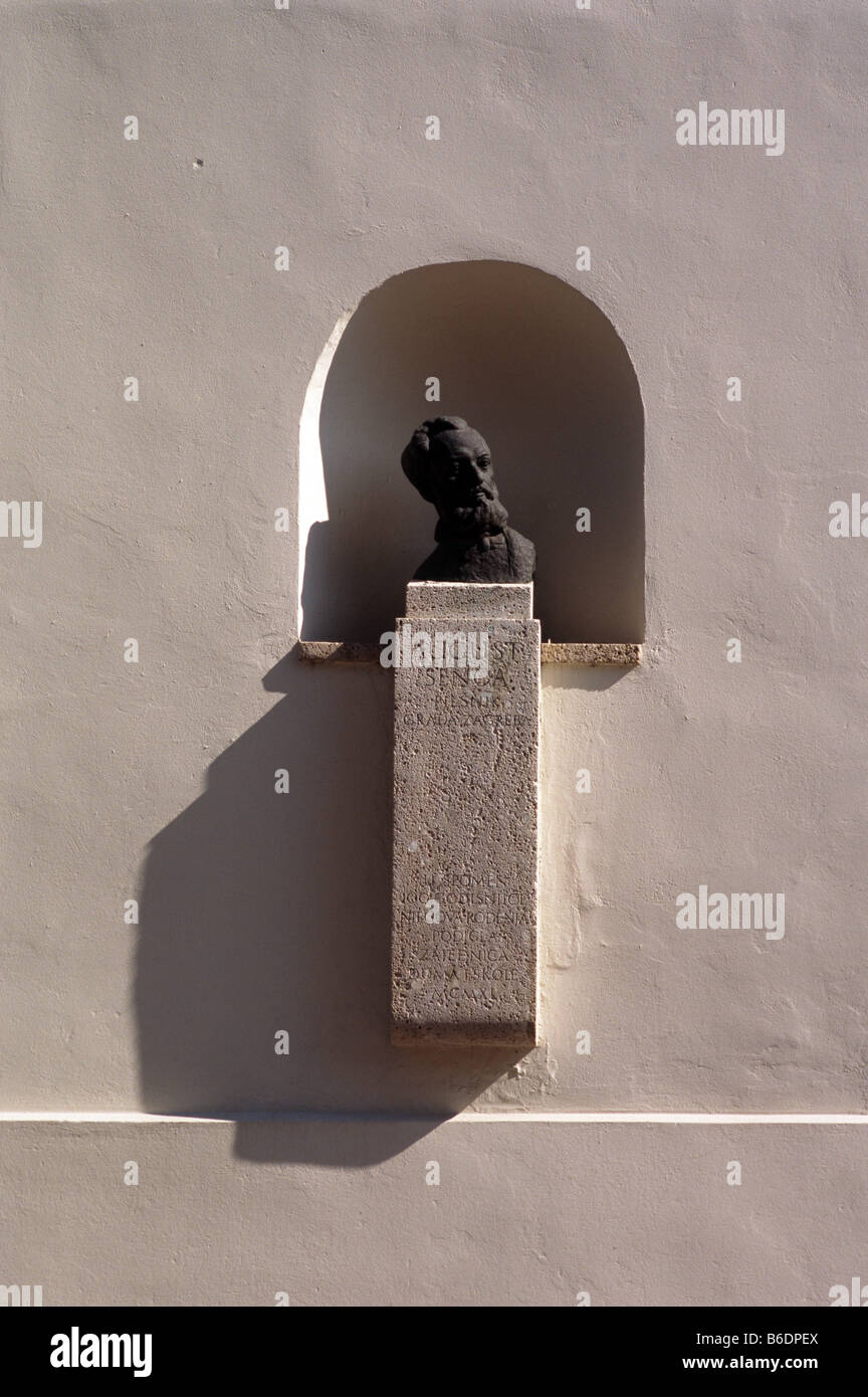 Statue des kroatischen Schriftstellers August Senoa, Oberstadt, Zagreb, Kroatien Stockfoto