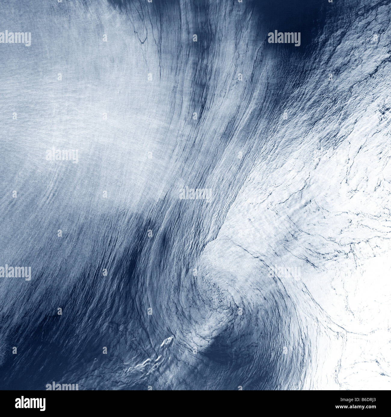 Höhen-Wolken, Satellitenbild. Thesen wirbeln Wolken sind von energiereichem Höhenwind geprägt wird. Stockfoto
