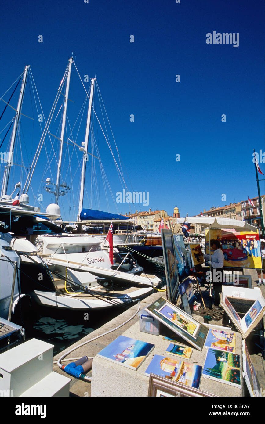 Maler-Ausstellung im Hafen von SAint Tropez Stockfoto