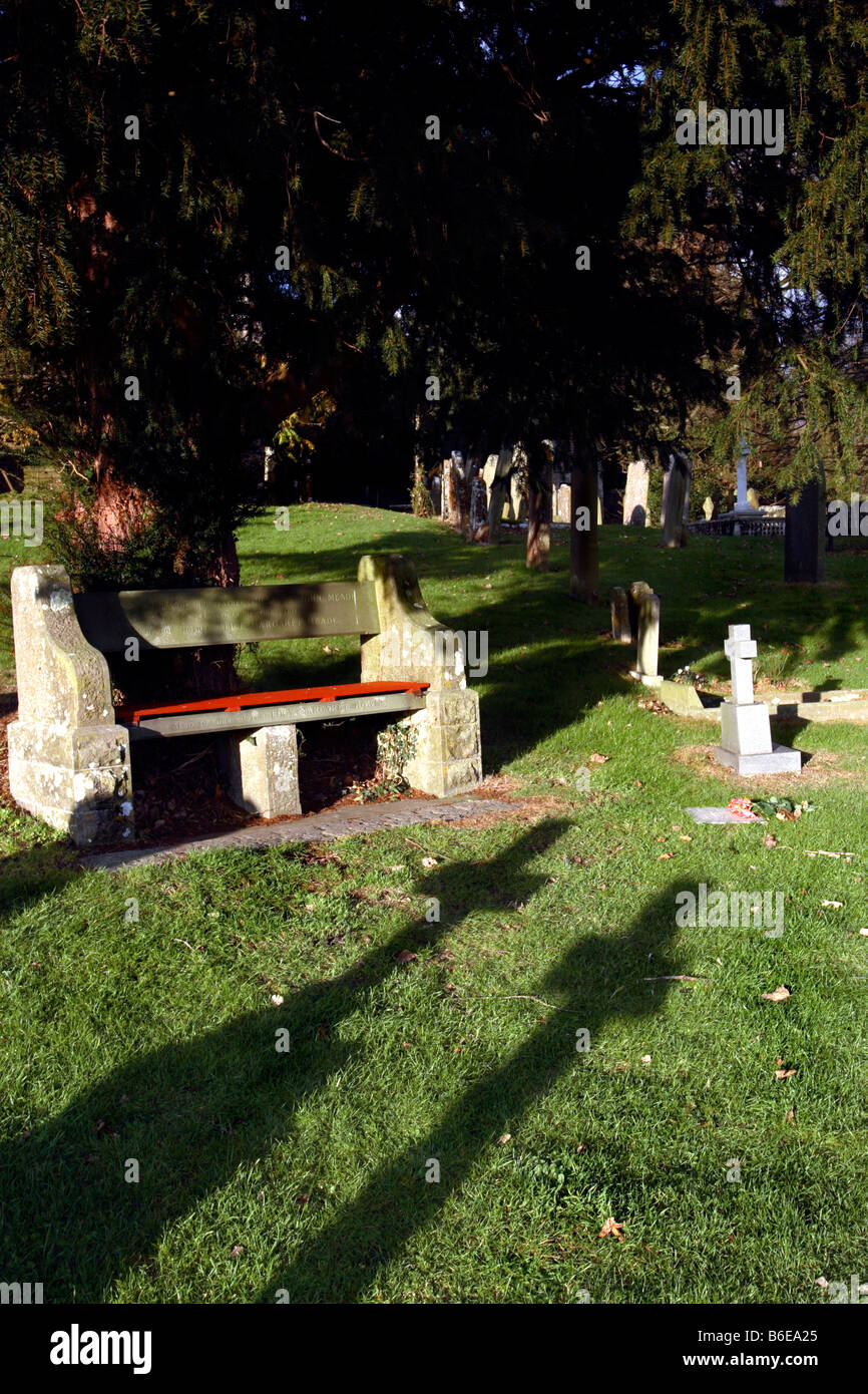 Friedhof an der St. Peter Kirche, Boughton Monchelsea, Kent, England, UK Stockfoto