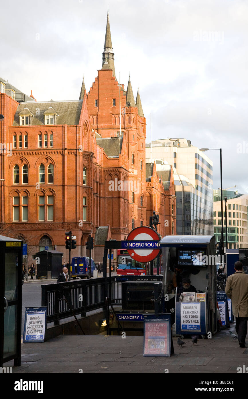 Chancery Lane u-Bahnstation und der alten Prudential building London UK Stockfoto