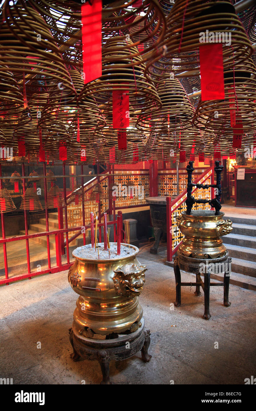 China Hong Kong Man Mo Tempel Räuchergefäße Stockfoto
