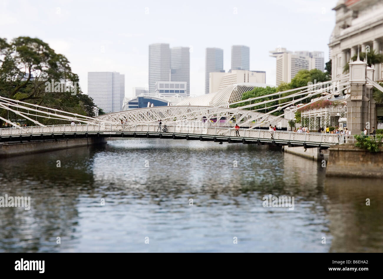 Cavenagh Brücke in der Nähe von Fullerton Hotel Singapore Stockfoto