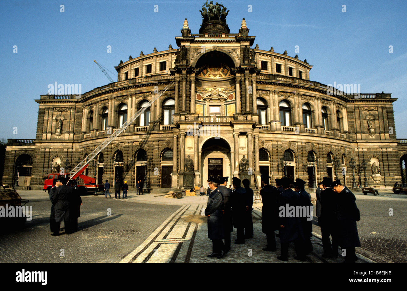 Semperoper Opernhaus, historisches Bild gescannt aus Folie, Dresden,  Sachsen, DDR, Ostdeutschland, Deutschland, Europa Stockfotografie - Alamy