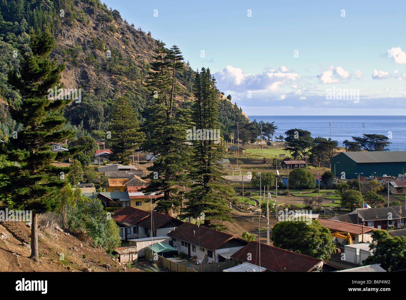 Siedlung auf der Robinson Crusoe Insel, früher bekannt als Juan Fernandez, Chile, RobinsonInsel
