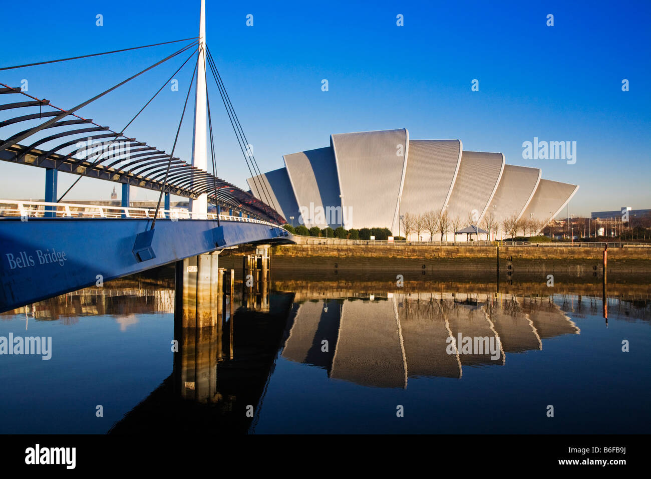 Das Clyde Auditorium lokal bekannt als das Gürteltier und Glocken-Brücke, Glasgow, Schottland. Stockfoto
