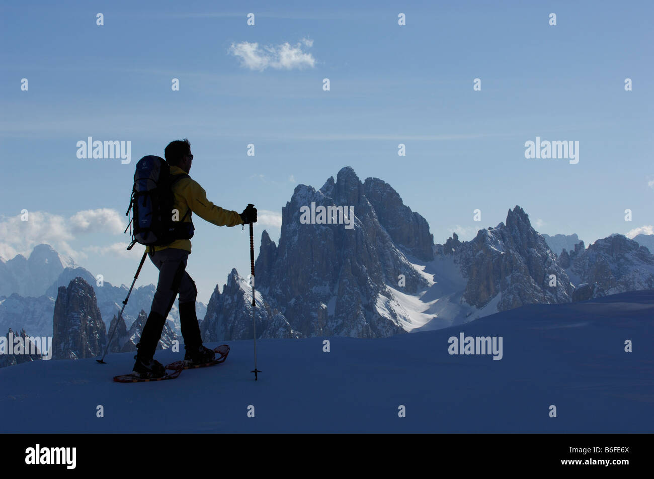 Schneeschuh vor dem Monte Cristallo-massiv, Hochpustertal Tal oder hoch Pustertal oder Alto Pustertal, Bozen-Bozen Stockfoto