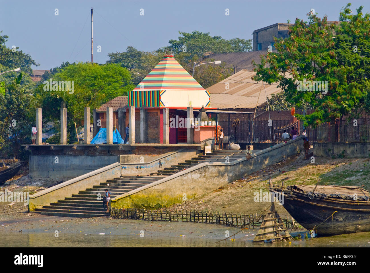 Baden Ghat am Fluss Hooghly in Kolkata, Indien Stockfoto