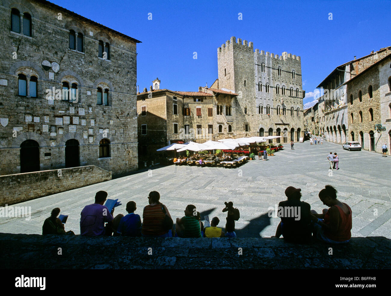 Palazzo sitzt Fotos und Bildmaterial in hoher Auflösung Alamy