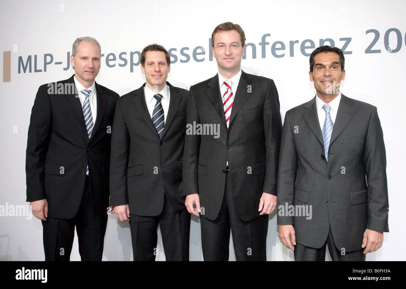 MLP AG Vorstand, v.l.n.r. Gerhard Frieg, Mitglied des Board, Kauf und Produkt Management Department, Andreas Dit Stockfoto
