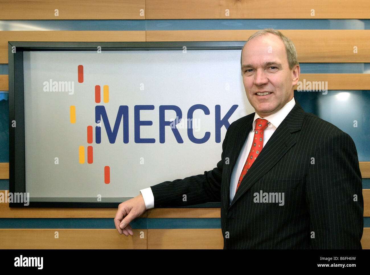 Karl-Ludwig Kley, Vorsitzender der Geschäftsleitung der Merck KGaA, während einer Pressekonferenz Finanzbericht 18.02.08, Darmstad Stockfoto