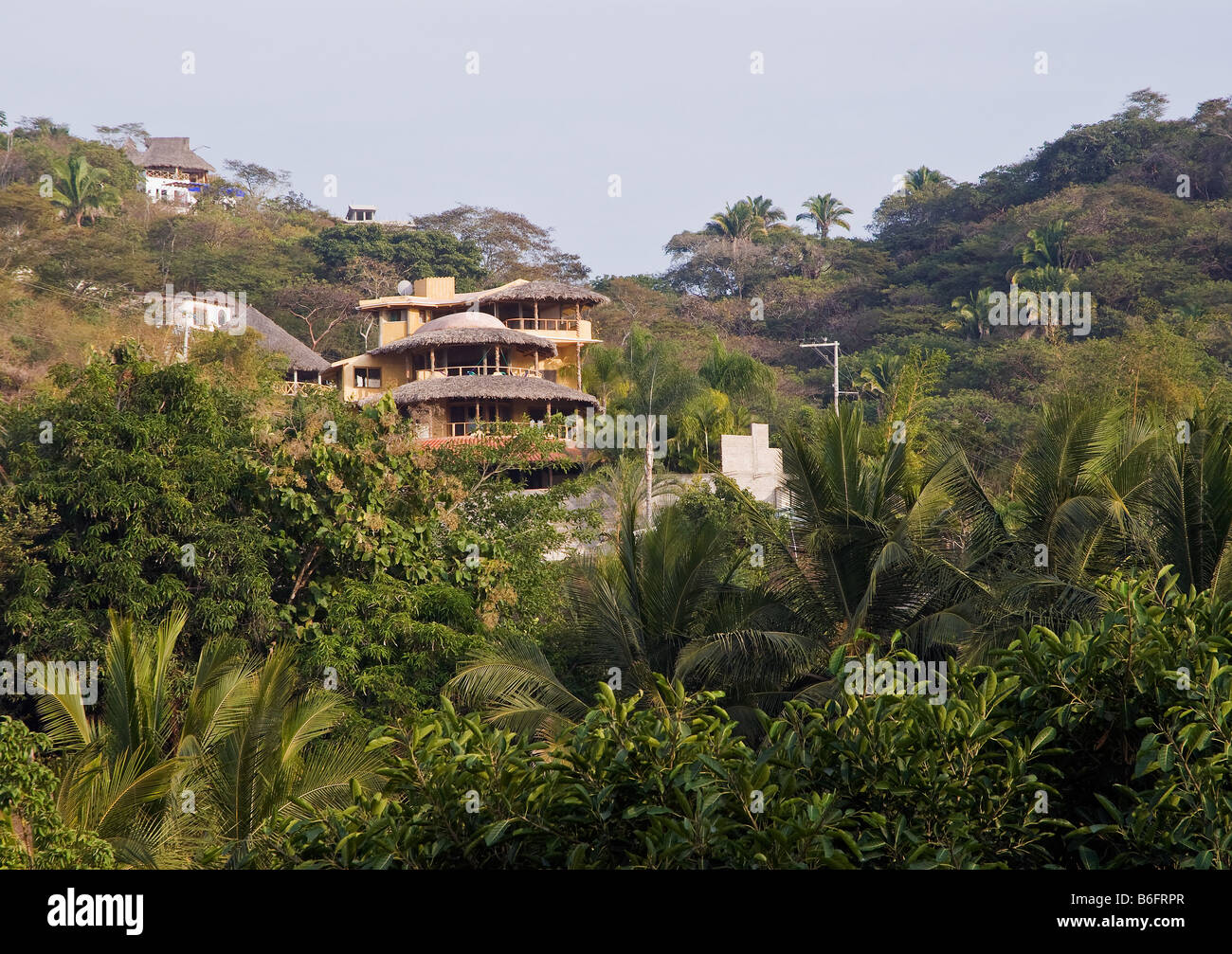 schöne Häuser hoch über Sayulita, Mexiko Stockfoto