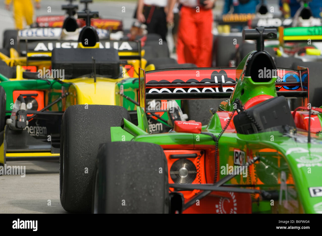 Reihen von A1 Autos nach dem Rennen bei A1GP World Cup of Motorsport in Sepang Malaysia Stockfoto