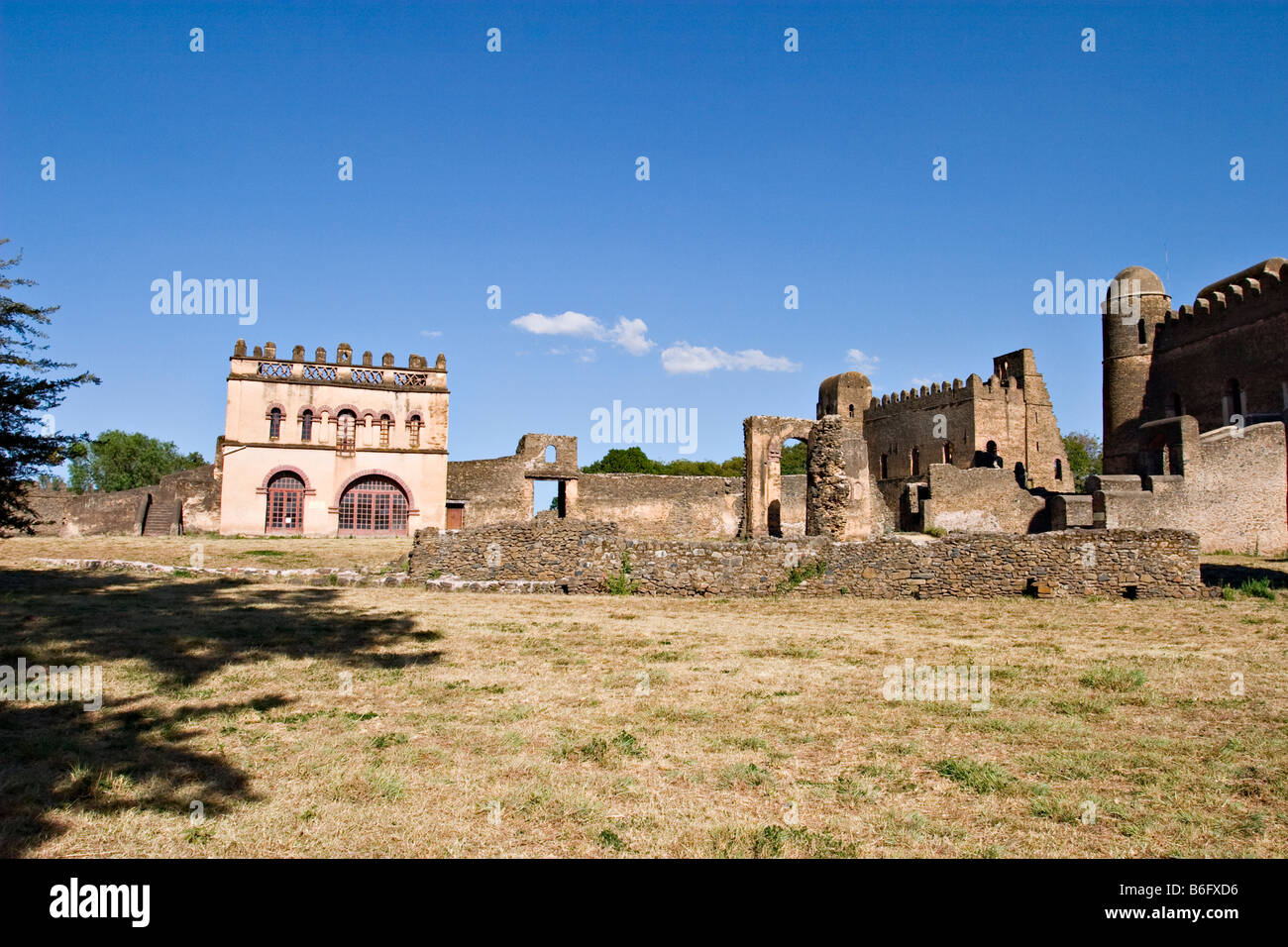 Yohannes Bibliothek in eine Ferne, Royal Enclosure, Gondar, Äthiopien, Afrika Stockfoto