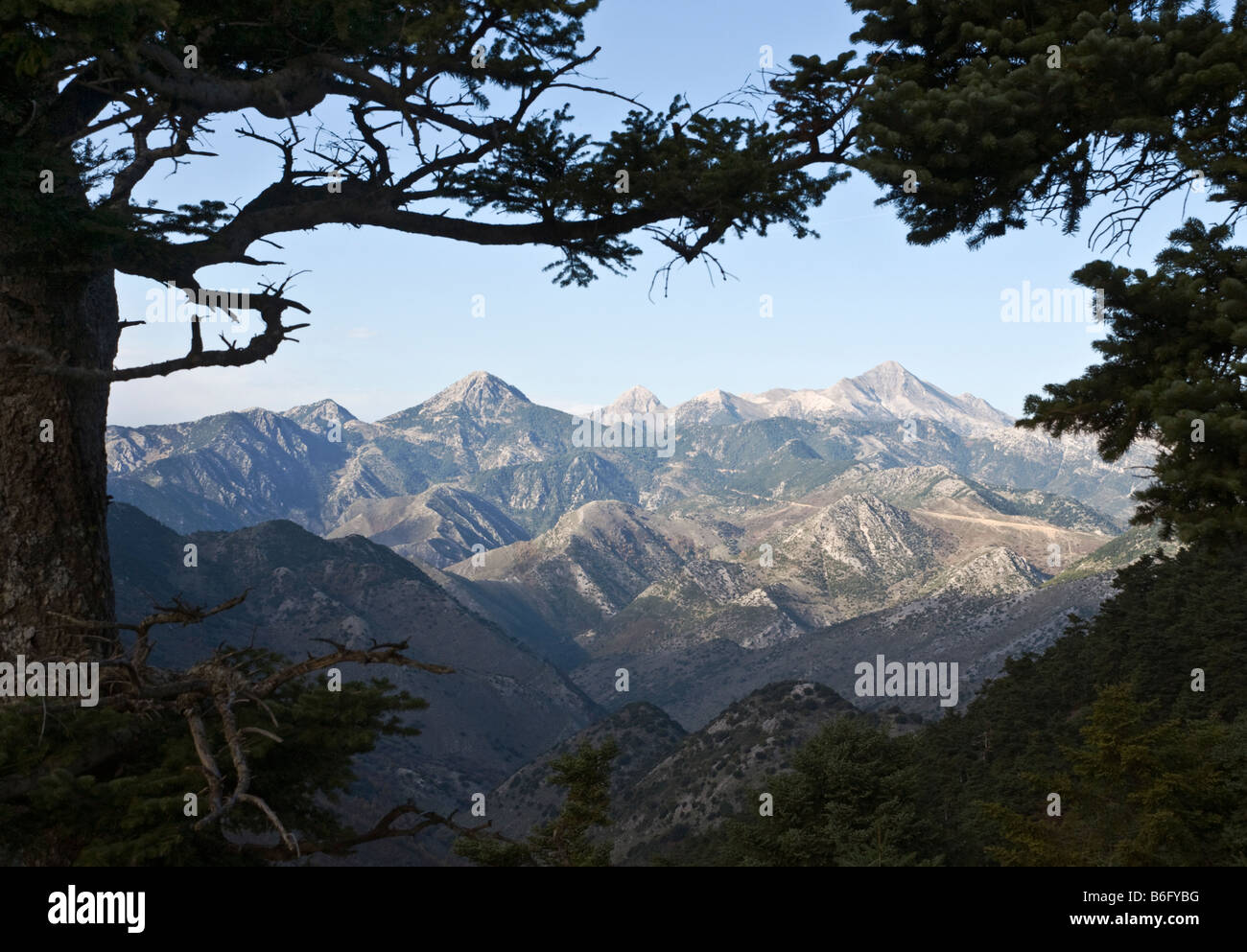 Blick nach Norden auf dem Kamm des Gebirges Taygetos aus südlich von