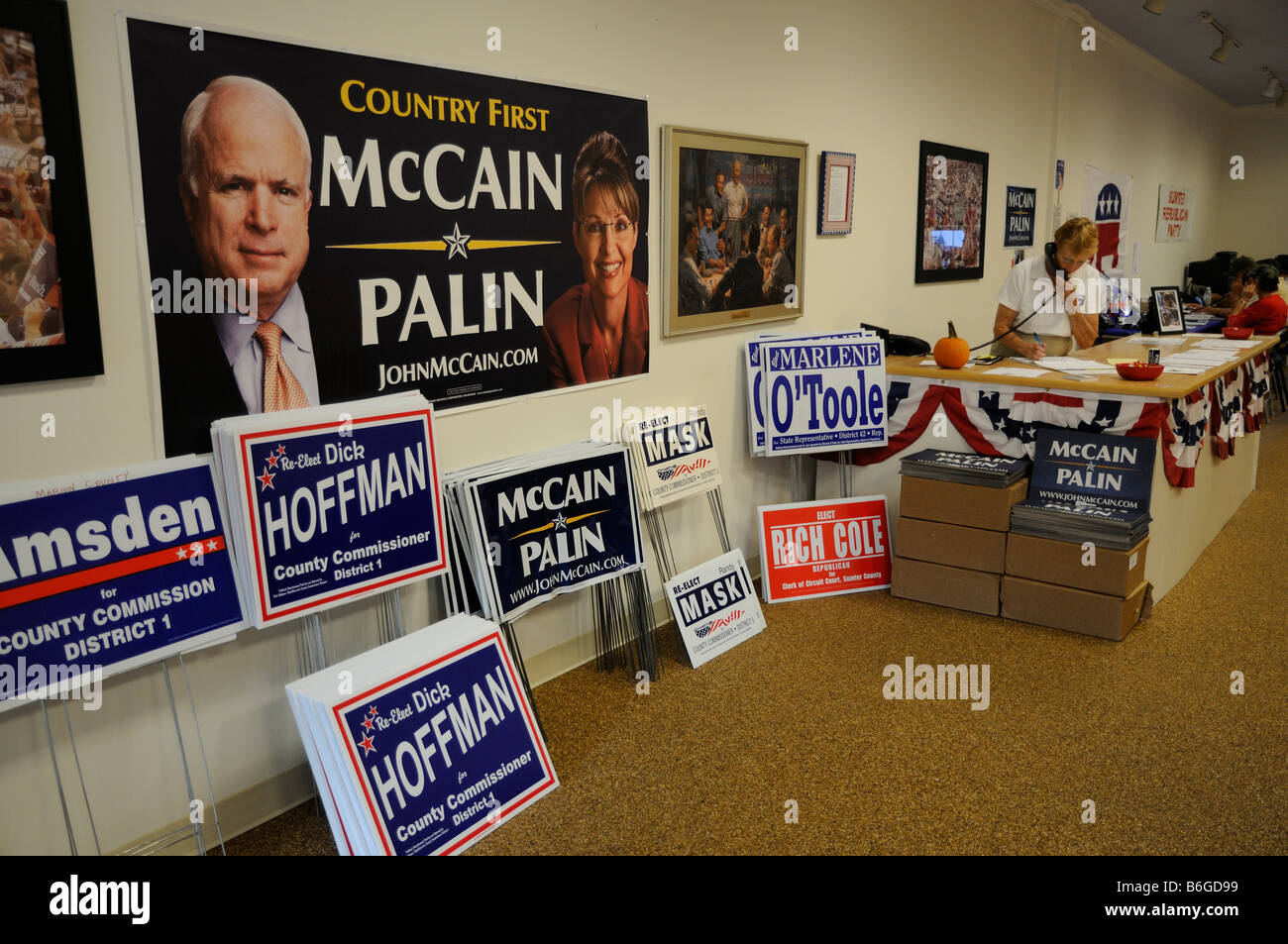 US-Wahl Unterstützungsagentur für John McCain in Sumter Landing The Villages Entwicklung Florida USA Stockfoto