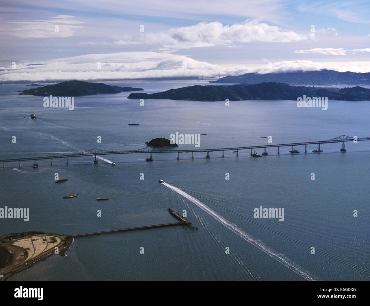 Luftbild oben treffen Fähren Bucht von San Francisco Stockfoto