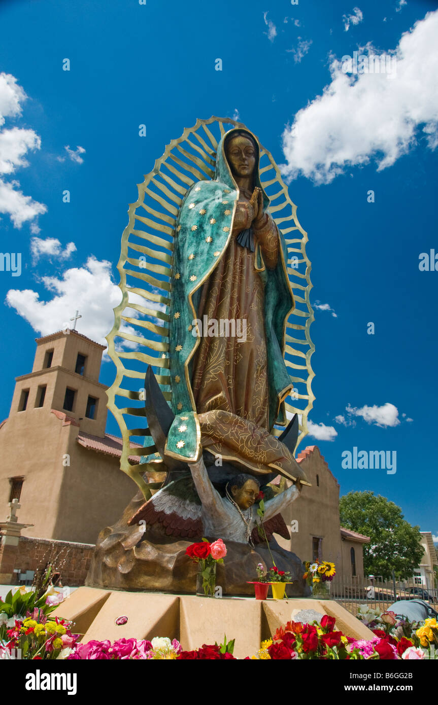 Our Lady of Guadalupe Church und Statue in Santa Fe NM Stockfoto
