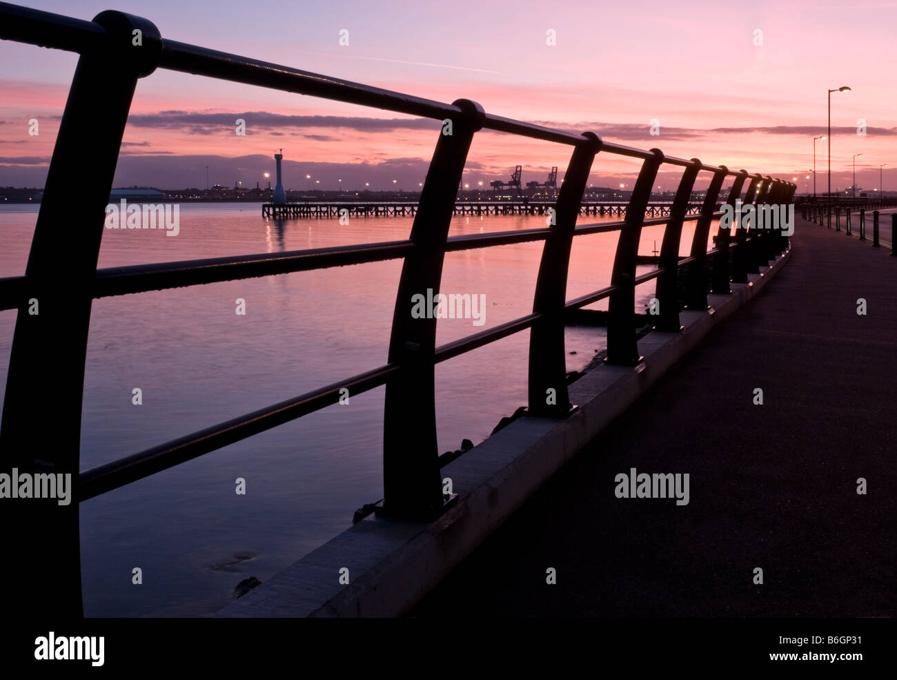 Blick Richtung Harwich Hafen von Shotley Gate Stockfoto