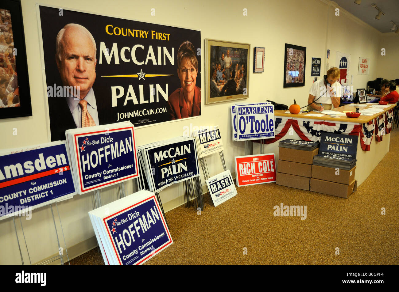 US-Wahl Unterstützungsagentur für John McCain in Sumter Landing The Villages Entwicklung Florida USA Stockfoto