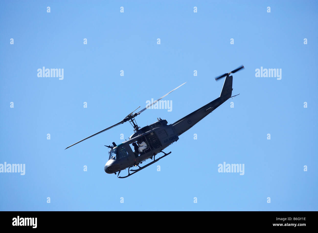 Irokesen Bell UH 1H Iroquois 205 Hubschrauber Warbirds über Wanaka Airshow Wanaka Südinsel Neuseeland Stockfoto