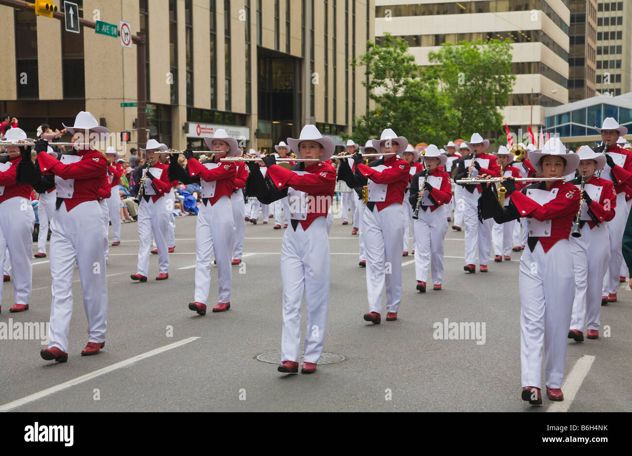 Blaskapelle spielen Musikinstrumente Calgary Stampede Parade Alberta Kanada Stockfoto