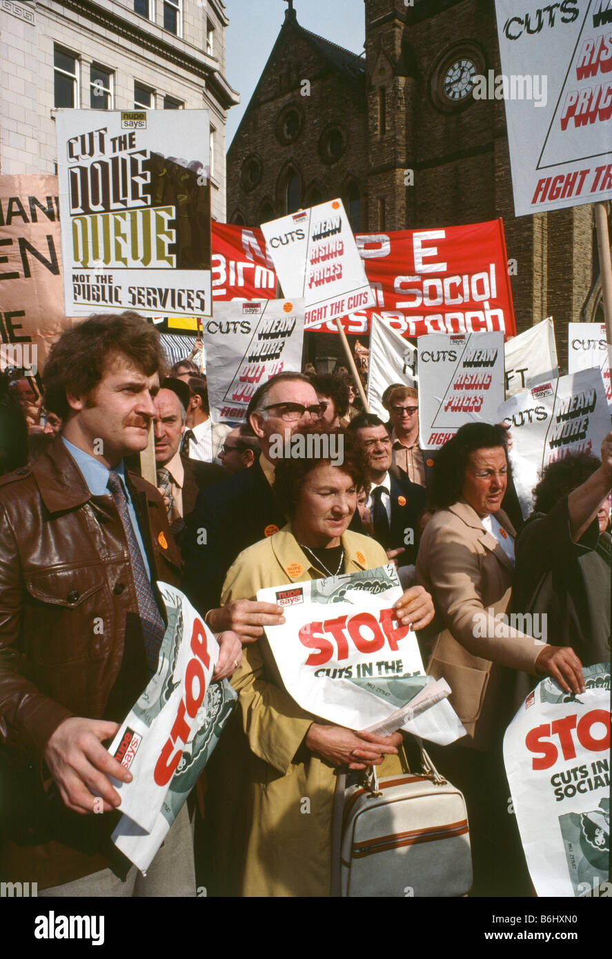 Nationale Union der öffentlichen Angestellten (NUPE) Mitglieder zeigen auf der jährlichen Arbeitspartei Konferenz (Blackpool, September 1976) Stockfoto