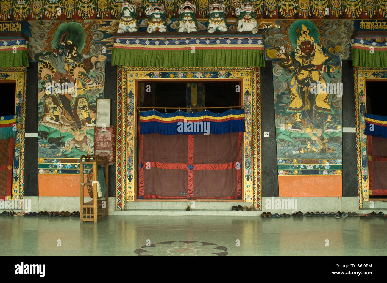 Kloster Rumtek, Sikkim, Indien, helle Farben Stockfoto