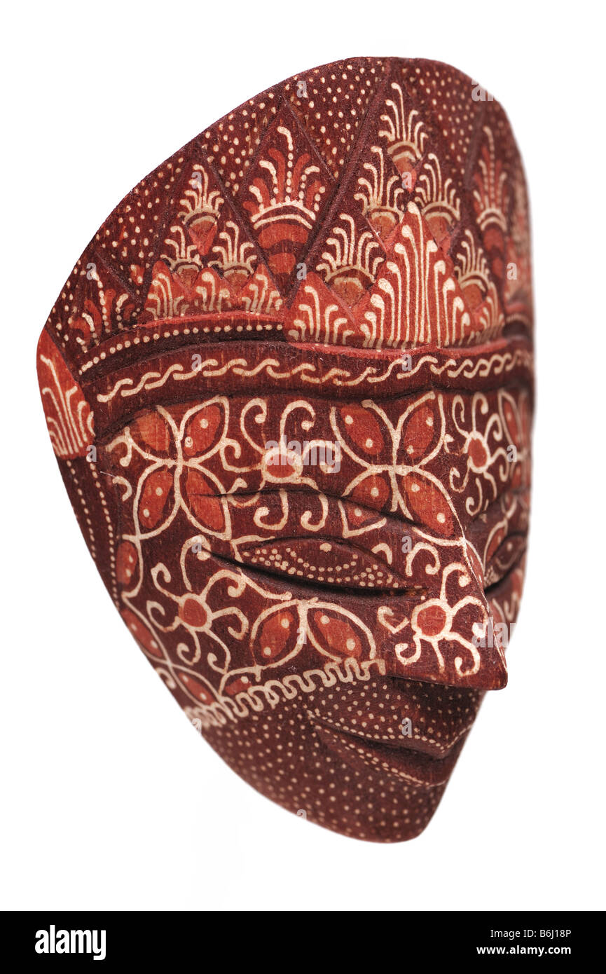 Traditionelle indonesische Maske auf weißem Hintergrund Stockfoto