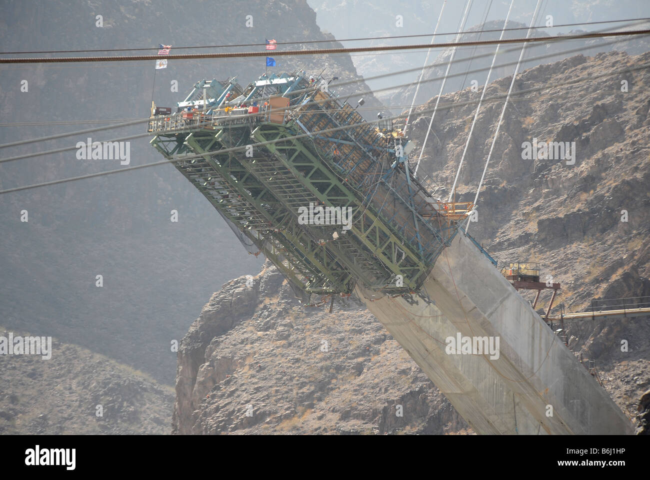 Hoover-Damm - Bau auf dem Colorado River Bridge-Abschnitt des Projekts Hoover Dam Bypass Stockfoto