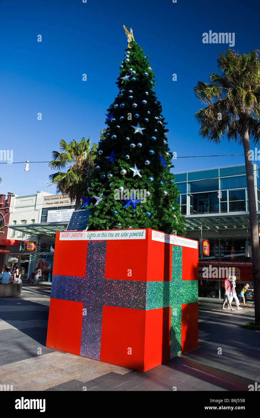 Solarbetriebene Weihnachtsbaum The Corso Manly New South Wales Australia Stockfoto