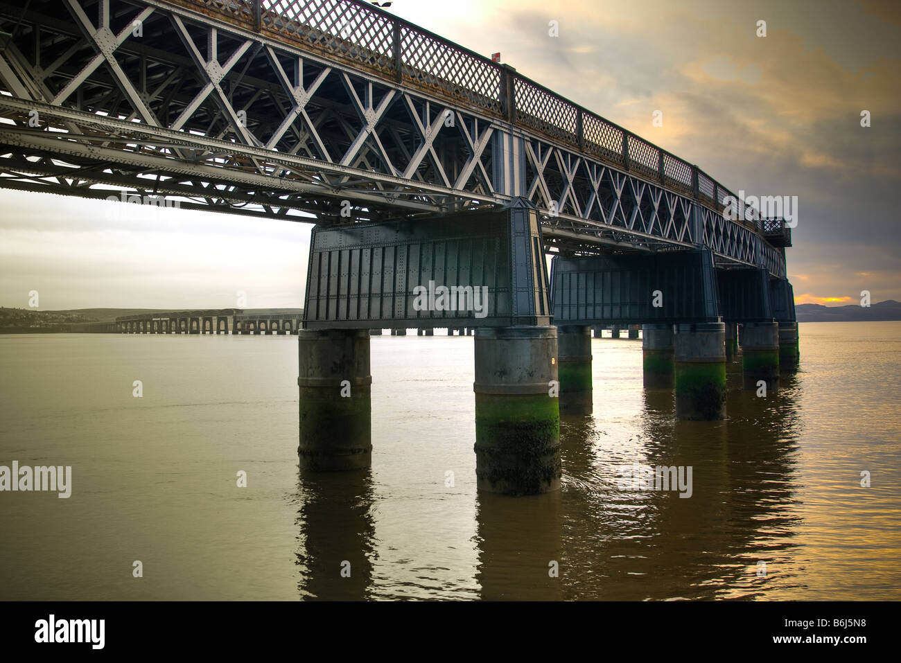 Tay railway bridge Fotos und Bildmaterial in hoher Auflösung Alamy