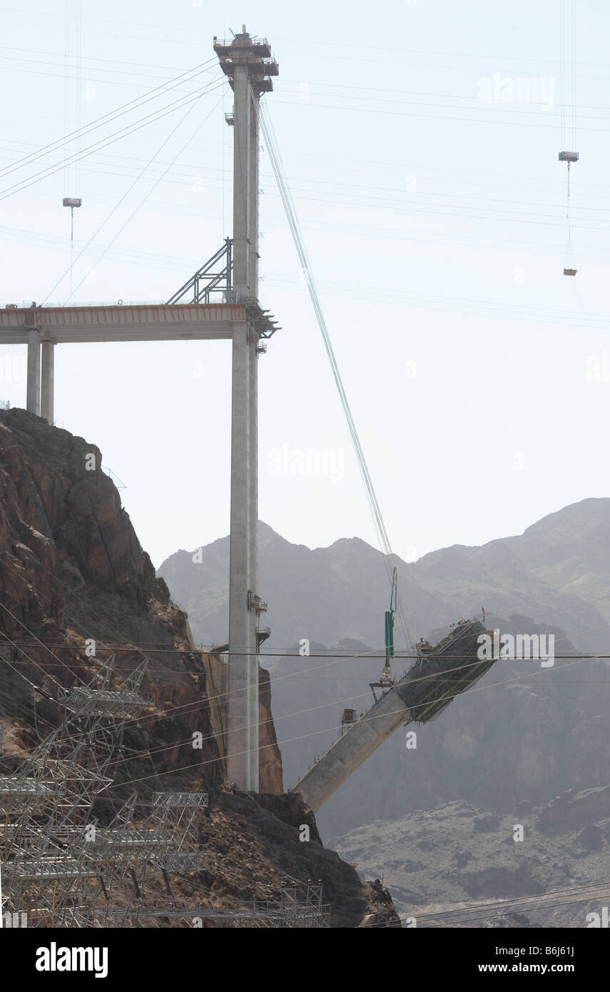 Hoover-Damm - Bau auf dem Colorado River Bridge-Abschnitt des Projekts Hoover Dam Bypass Stockfoto