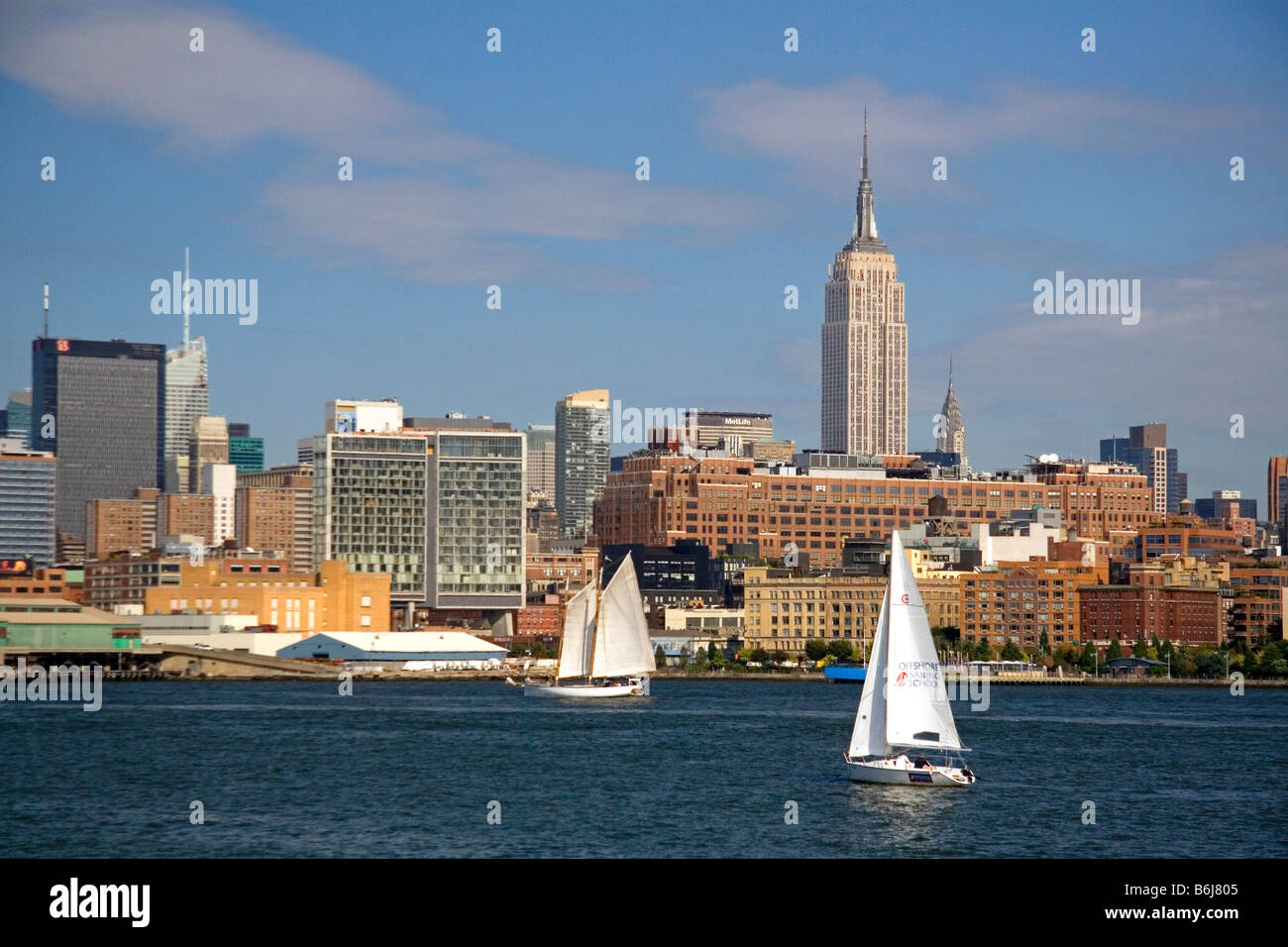 Segelboote auf dem Hudson River und New York City NewYork USA Stockfoto
