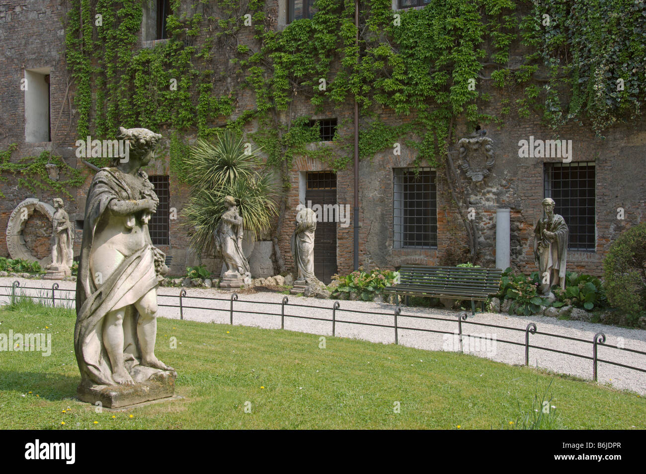 Vicenza Statuen Teatro Olimpico Veneto Italien Stockfoto