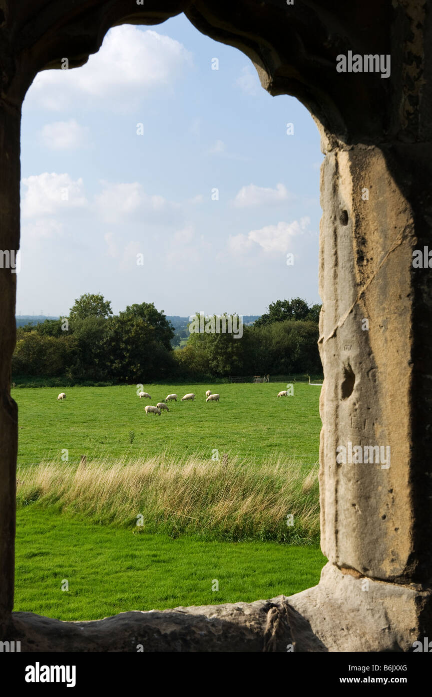 Shrewsbury Shropshire, England. Blick über die rustikale Shropshire Landschaft aus den Trümmern der Haughmond Abbey Stockfoto