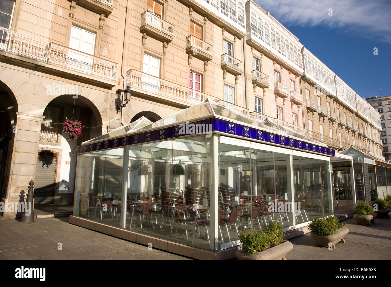 Cafe, Platz Plaza Maria Pita, Coruna, Galicien, Spanien Stockfoto