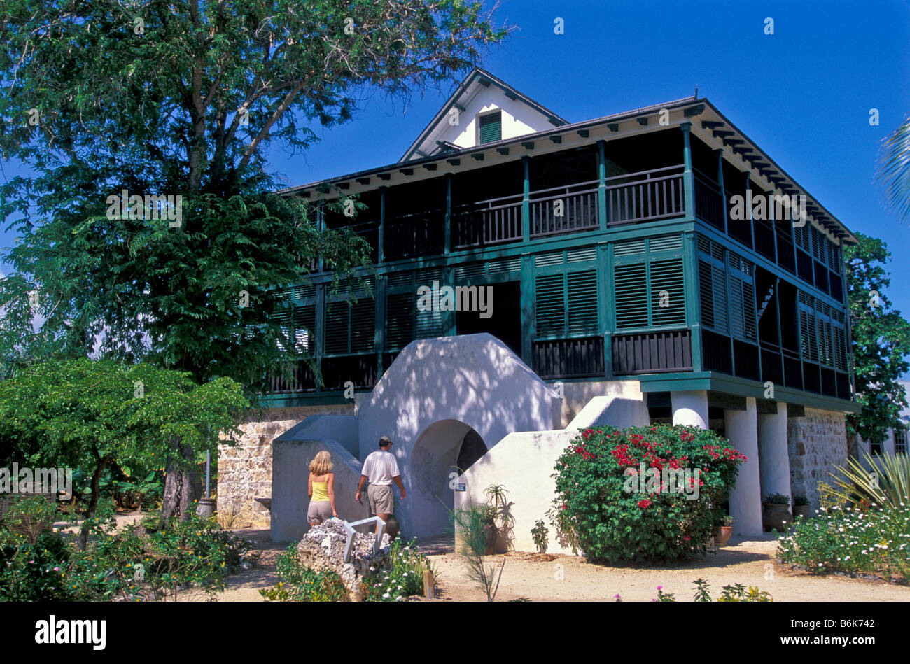 Grand Cayman Pedro St James National Historic Site Touristen im Great House Living Heritage Museum Stockfoto