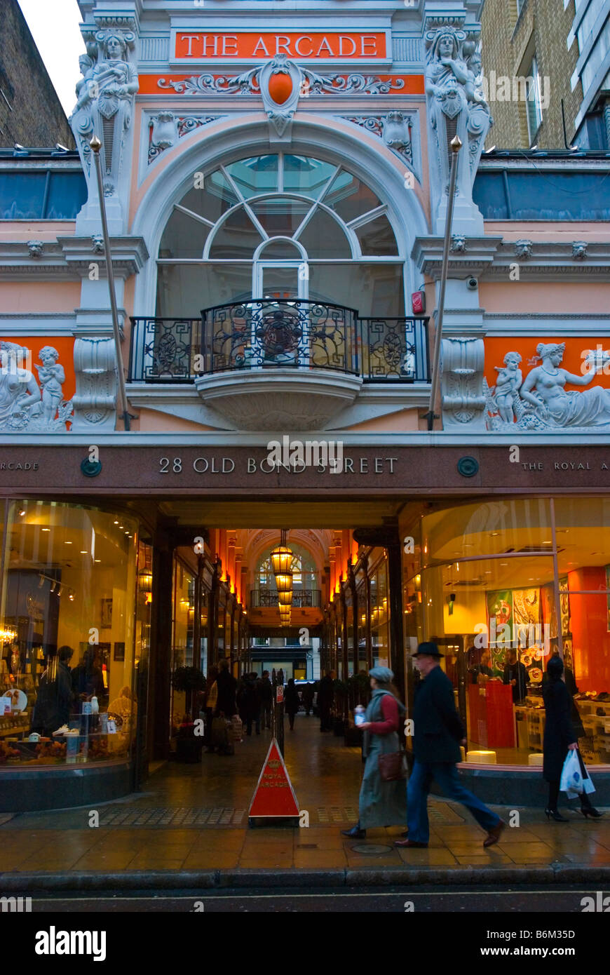 Die Royal Arcade in Old Bond Street in Mayfair in London England UK Stockfoto