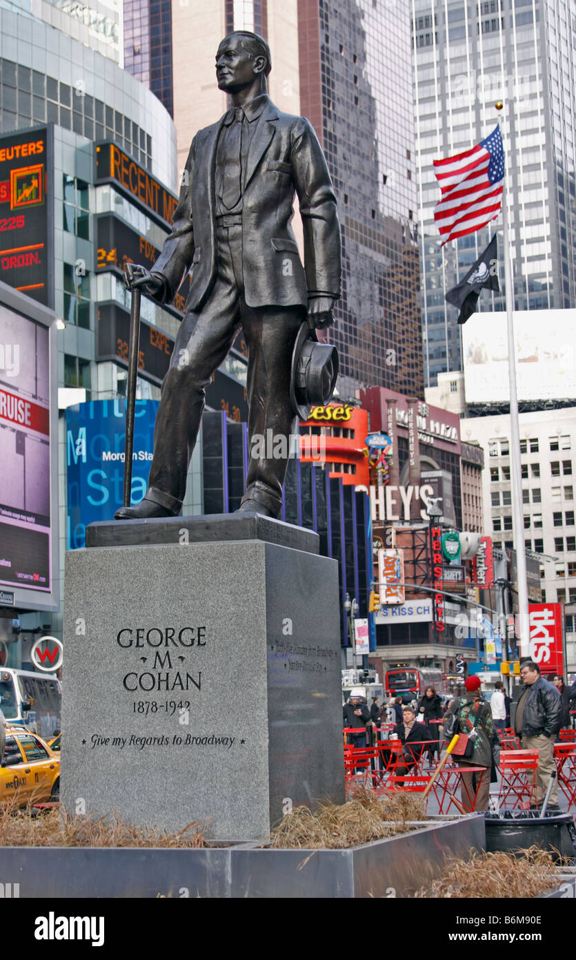 Statue von George M Cohan, berühmten amerikanischen Songwriter, Times Square, Manhattan, New York City, USA Stockfoto