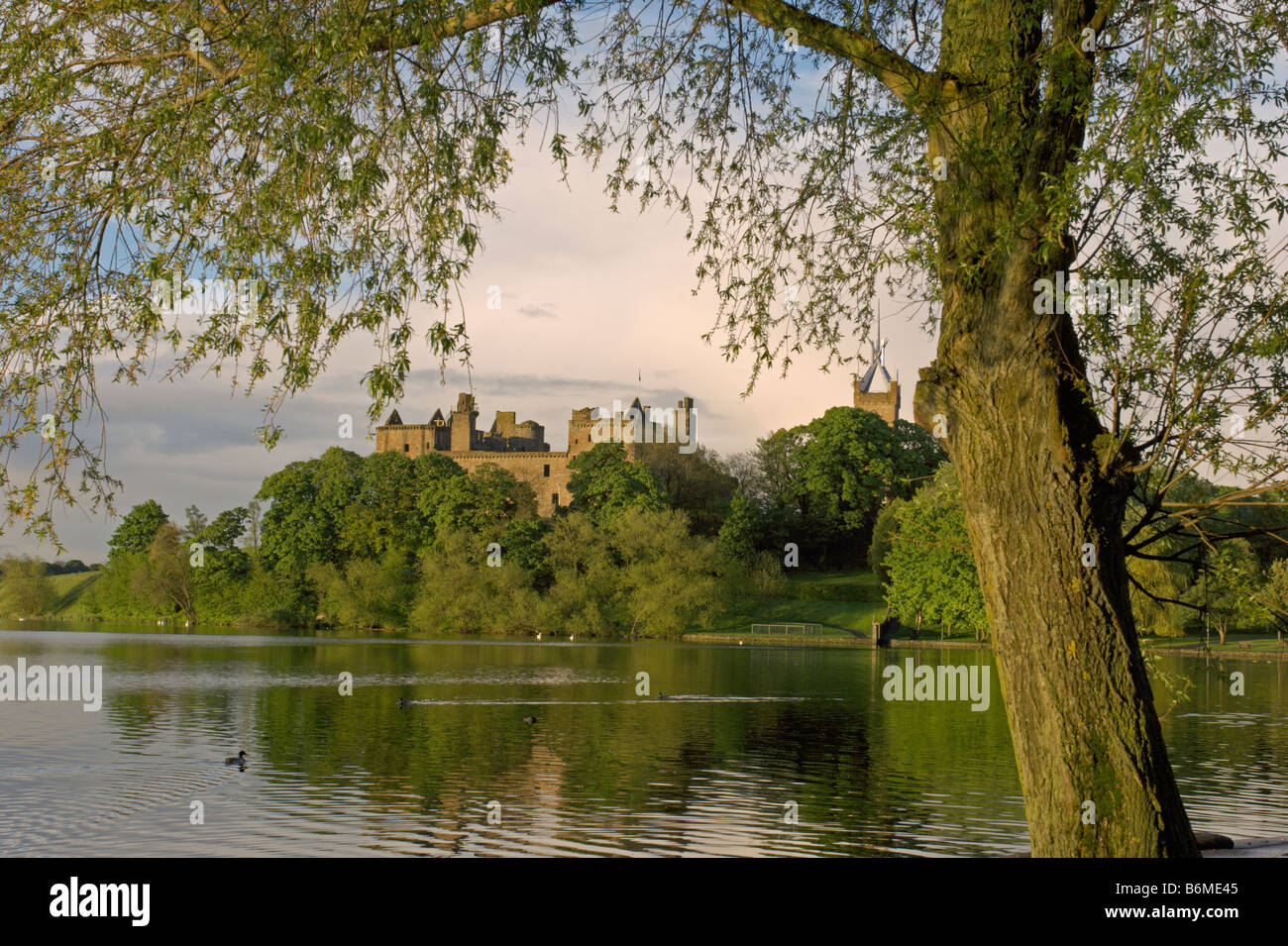 Linlithgow Palace Loch Linlithgow West Lothian Schottland Stockfoto