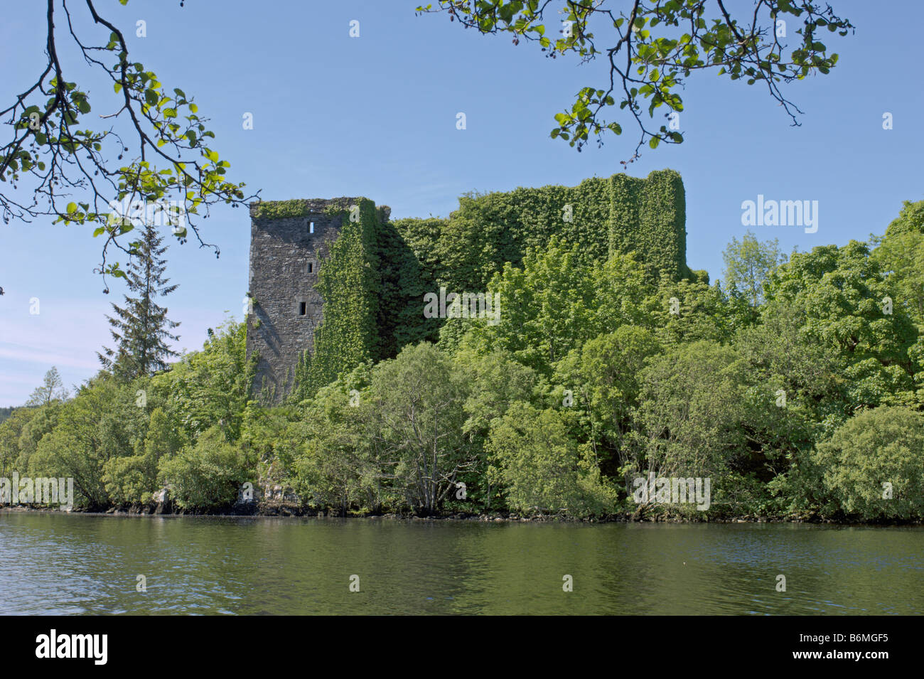 Ardchonnell Burg Loch Awe in der Nähe von Portinnisherrich Argyll und Bute Schottland Juni 2008 Stockfoto