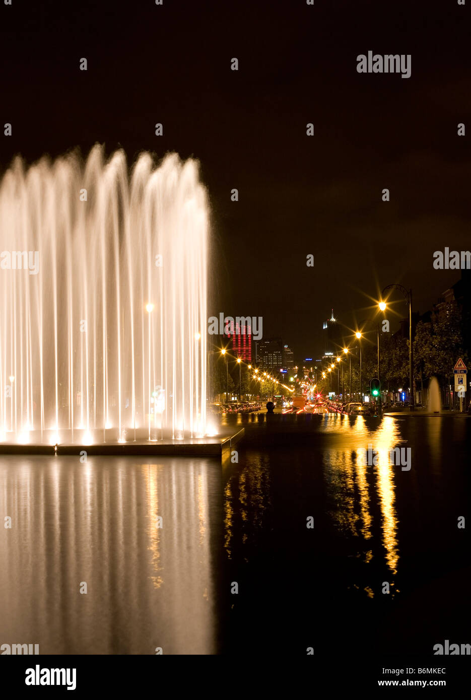 Park-Brunnen Wasser Brüssel Belgien Nacht Stockfoto