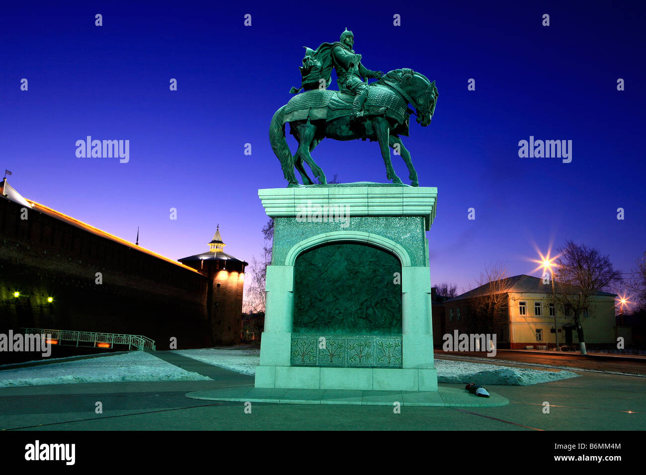 Reiterstatue von Großfürst und Sankt Dimitri Donskoy (1350-1389) im Kreml in Kolomna, Russland Stockfoto