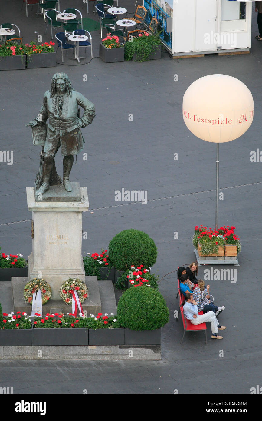 Statue von Georg Friedrich Händel auf Marktplatz während Händel-Festival 2008 in Halle (Saale), Deutschland; Händelfestspiele 2008 Stockfoto