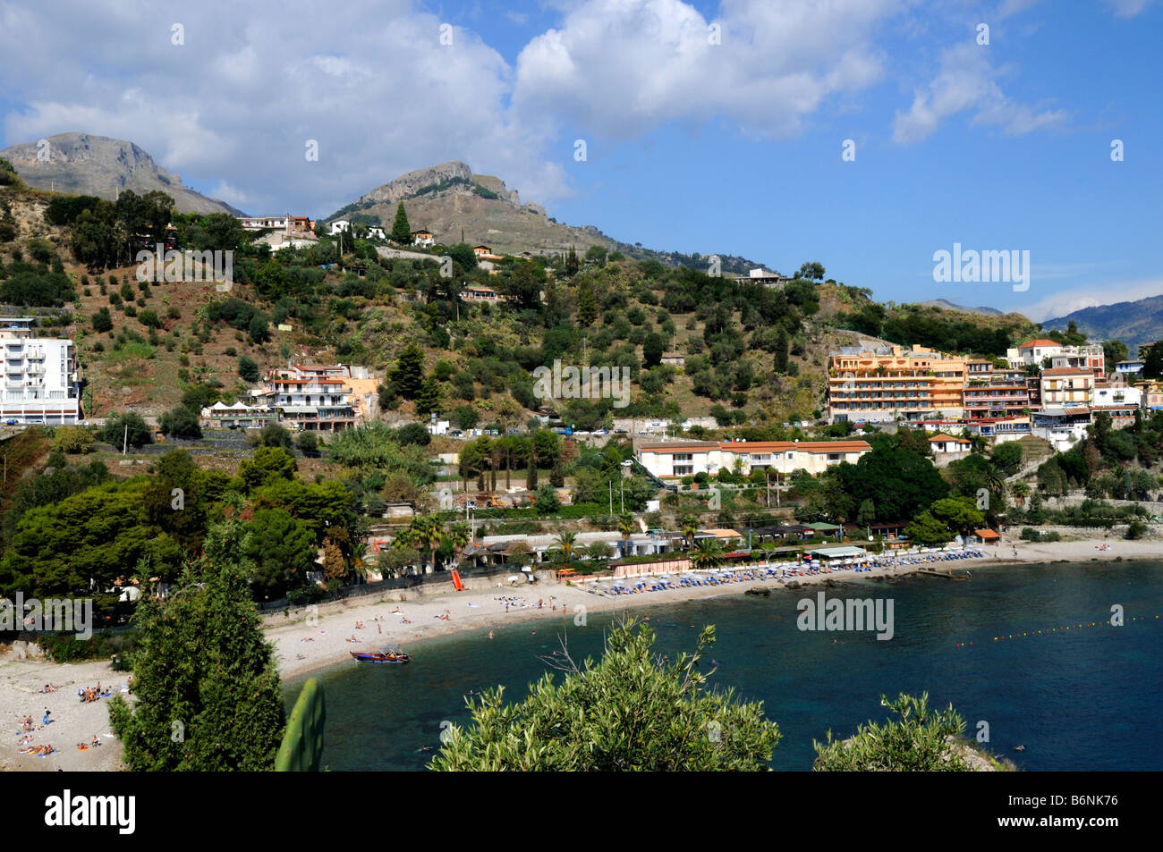 Der Blick aus dem Haus, gebaut in den Felsen auf Isola Bella bei Taormina Sizilien Italien Stockfoto