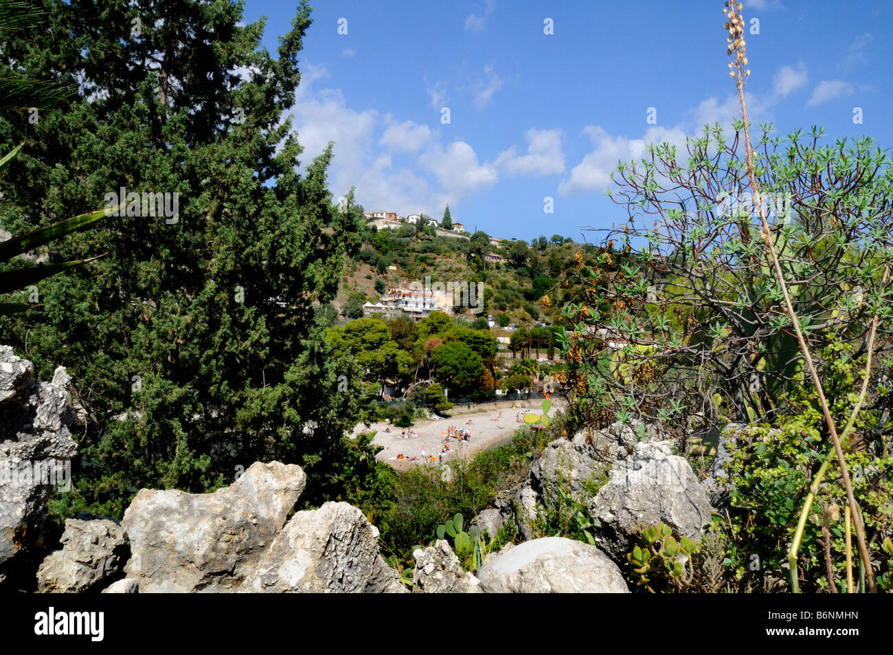 Das Haus in den Felsen auf Isola Bella bei Taormina Sizilien Italien Stockfoto