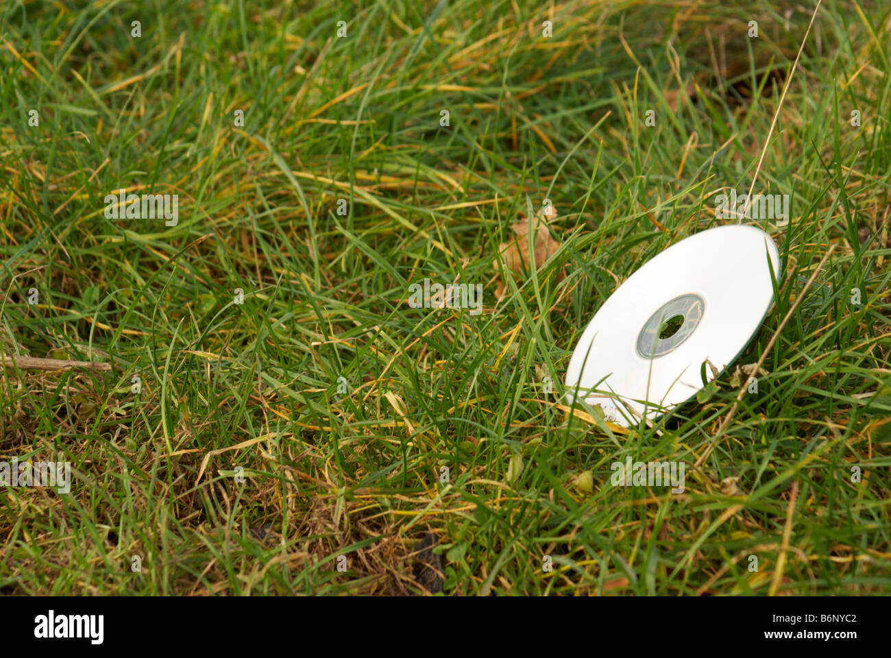 Foto zeigt das Konzept von Datenverlusten durch Unachtsamkeit nicht nach vorgeschriebenen Verfahren Stockfoto